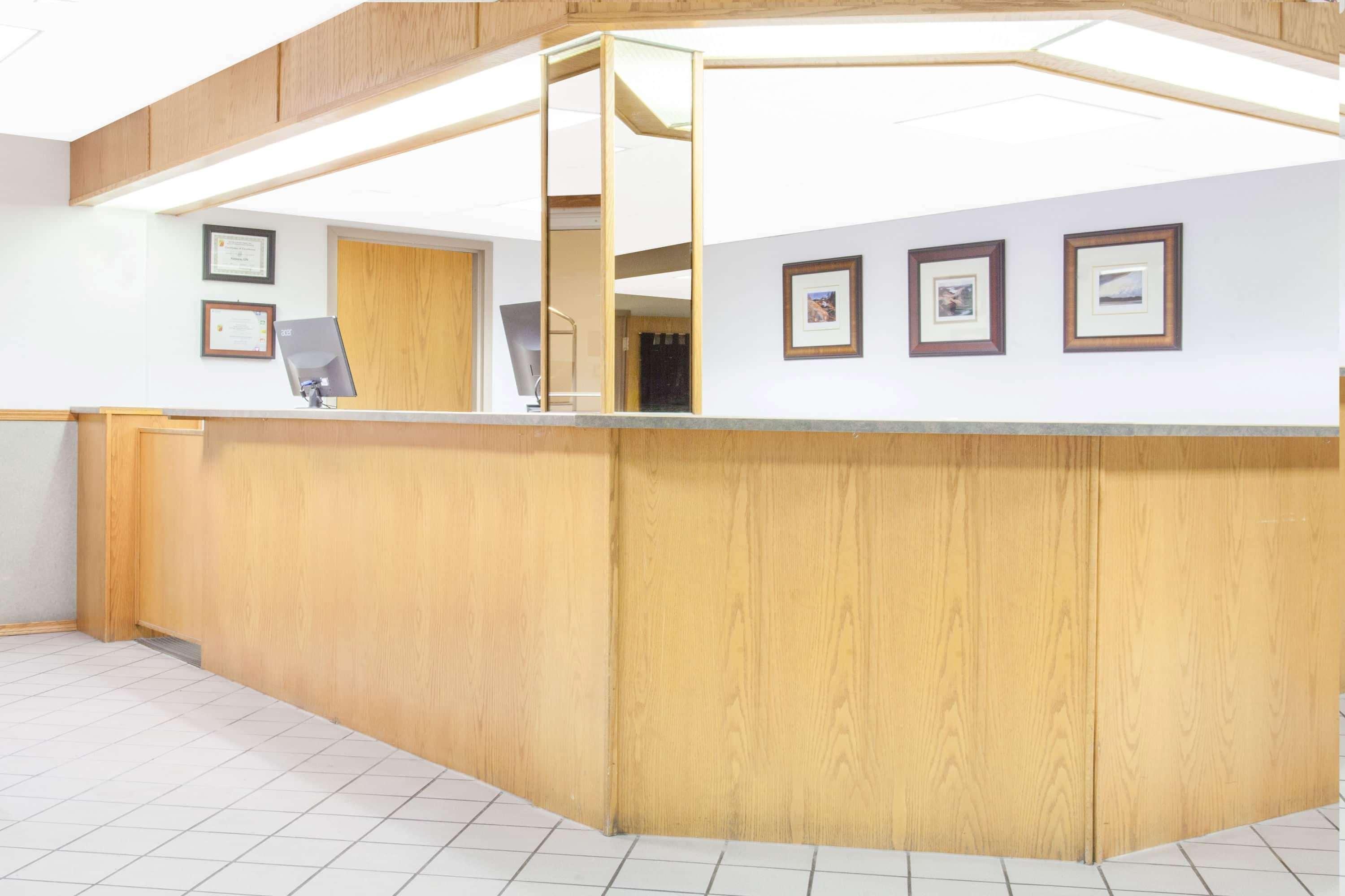 Hotel Super 8 By Wyndham Kenora Zewnętrze zdjęcie