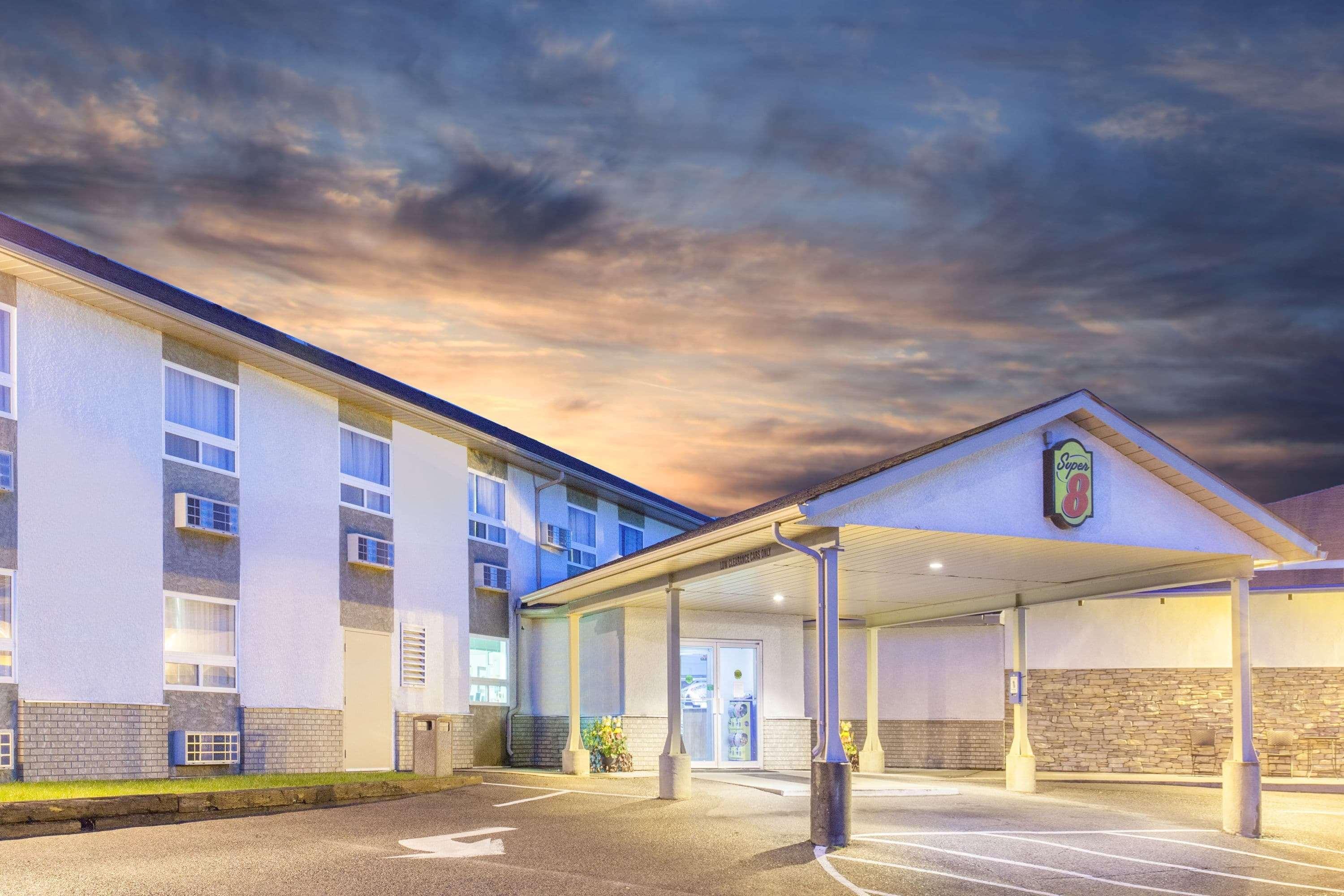 Hotel Super 8 By Wyndham Kenora Zewnętrze zdjęcie