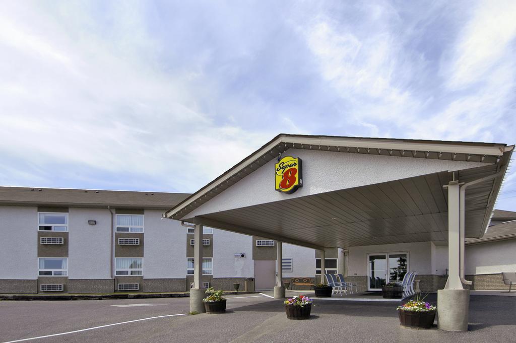 Hotel Super 8 By Wyndham Kenora Zewnętrze zdjęcie