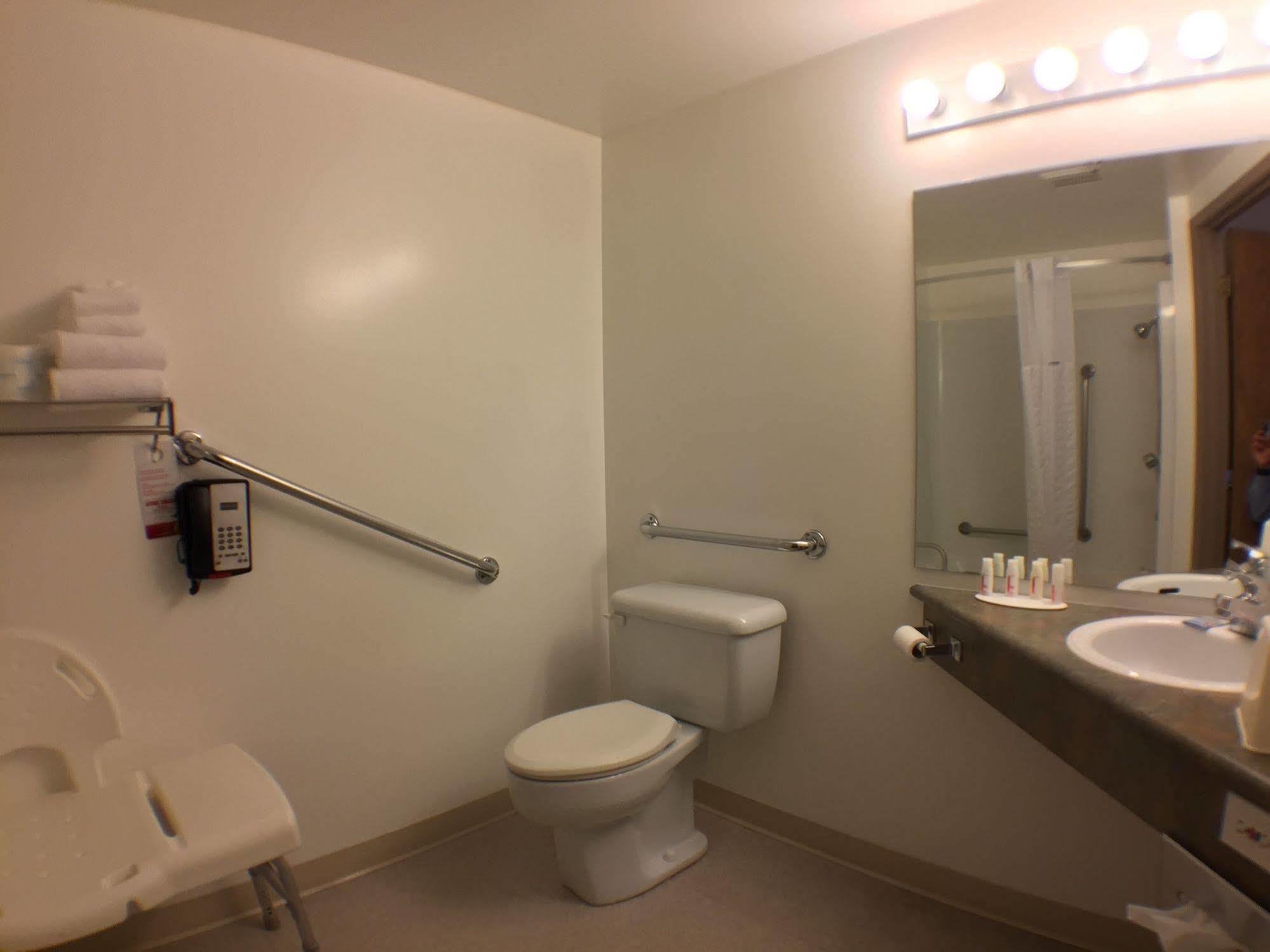 Hotel Super 8 By Wyndham Kenora Zewnętrze zdjęcie