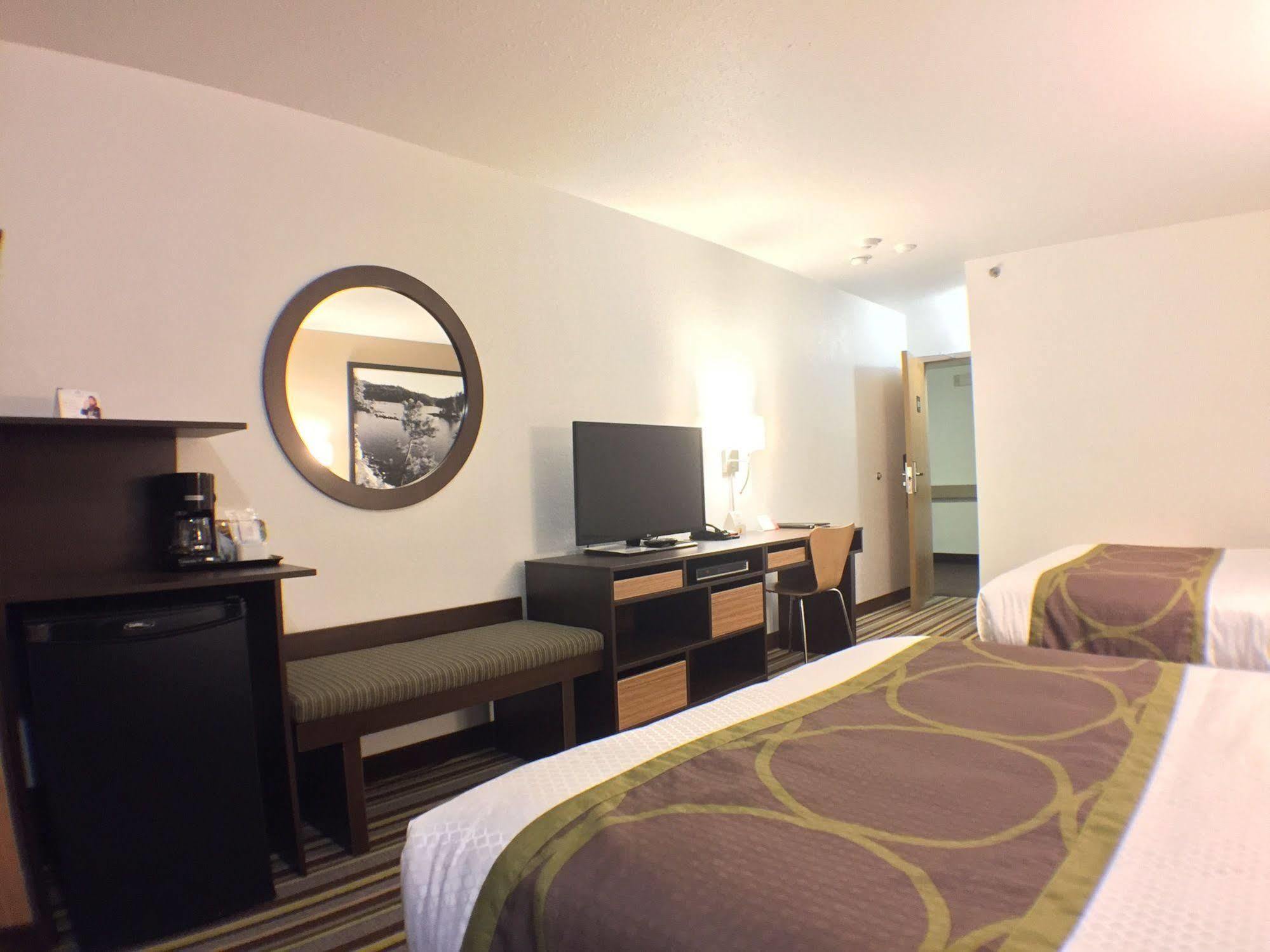 Hotel Super 8 By Wyndham Kenora Zewnętrze zdjęcie