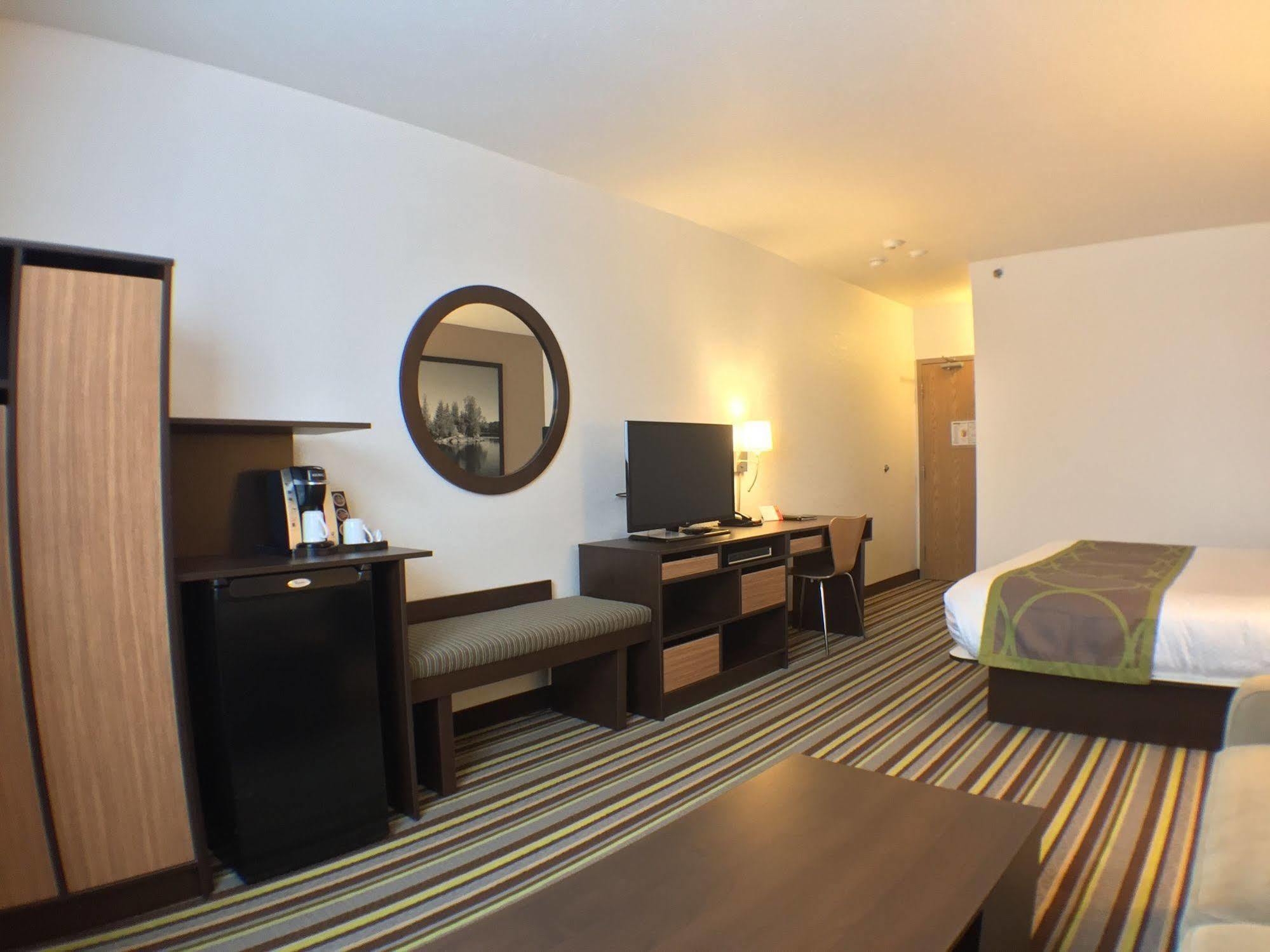 Hotel Super 8 By Wyndham Kenora Zewnętrze zdjęcie