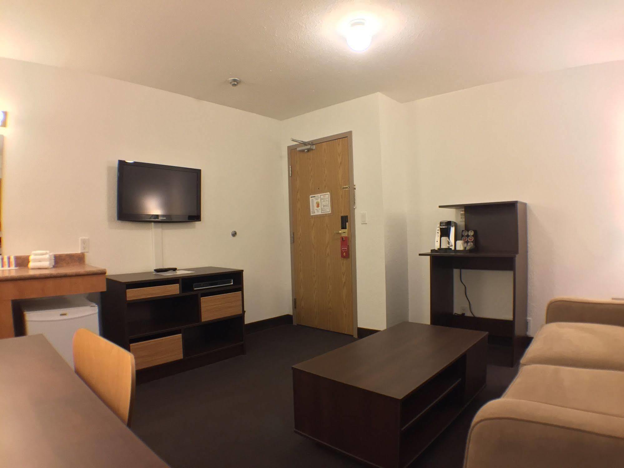 Hotel Super 8 By Wyndham Kenora Zewnętrze zdjęcie